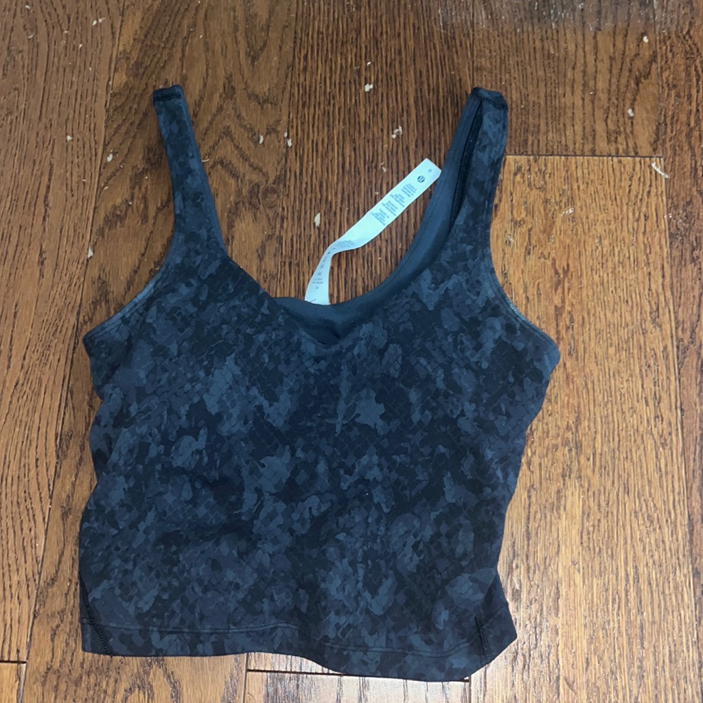 Perfect Condition Lulu Align Tank